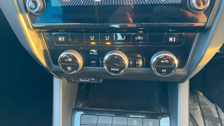 Skoda Octavia 1.5 TSI SE L 5dr Petrol Hatchback